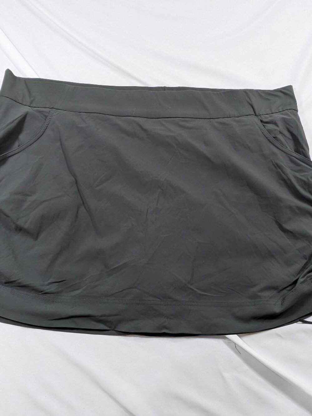 Columbia Women's Plus 2X Anytime Casual Skort Dark Gray Omni-Shield Ruched Hikin
